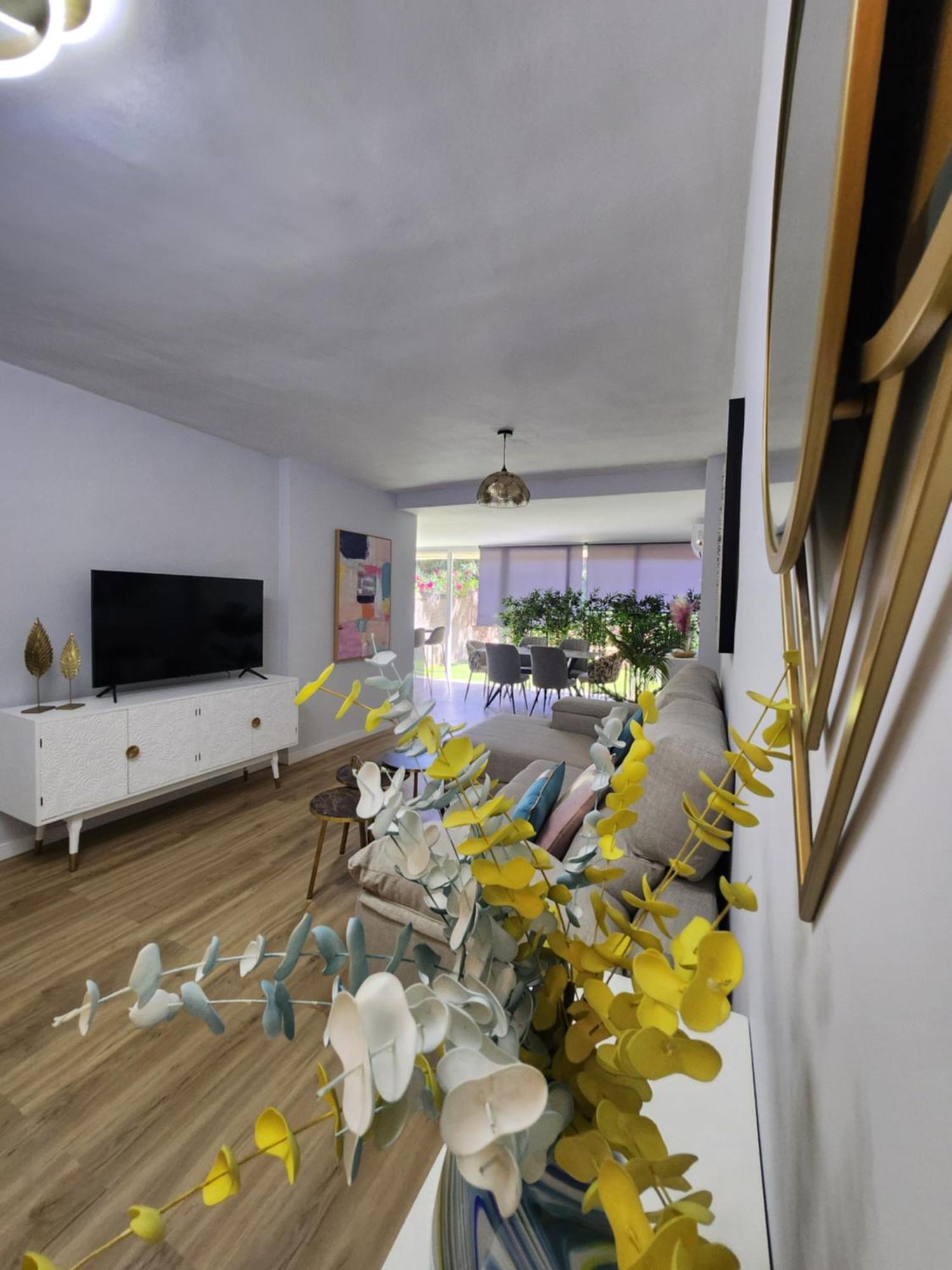 Ansa Beach Apartment - Cabopino, Marbella - Garden Level 外观 照片